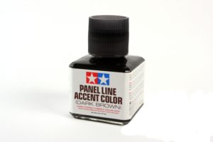 87140 Tamiya Panel Line Accent Color ( Dark Brown )