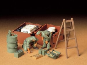 35180 German Tank Maintenance Crew