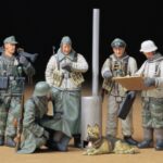 35212 German Soldiers al Field Briefing